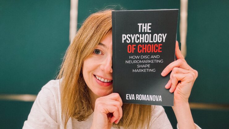 About Eva Romanova